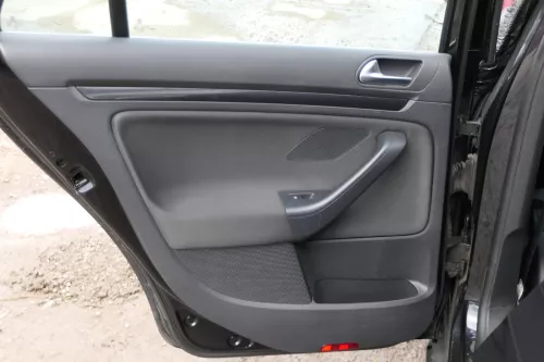 1x VW Golf Variant Kombi AJ5 Türverkleidung Verkleidung Tür hinten links