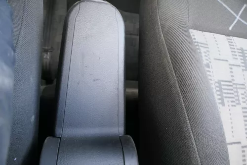 VW Passat 3B Mittelarmlehne Armlehne Lehne Mitte Original schwarz  (180648)