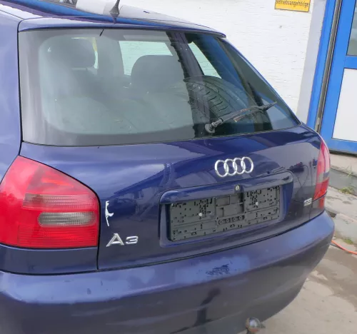 A3 8L bis cBj. ca1999 Heckklappe Kofferraumklappe Klappe hinten blau LZ5K Scheib (180824)