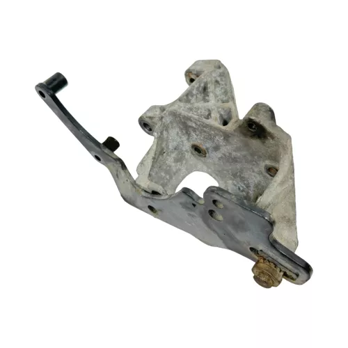 VW Golf Halter Konsole Lichtmaschine Servopumpe Träger 028145521B (180835)