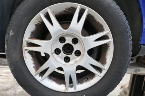 4x Polo 9N Ibiza Alufelgen Reifen 195/60 R15 -ca5-6,5mm Winterreifen 6L0601025A (180875)