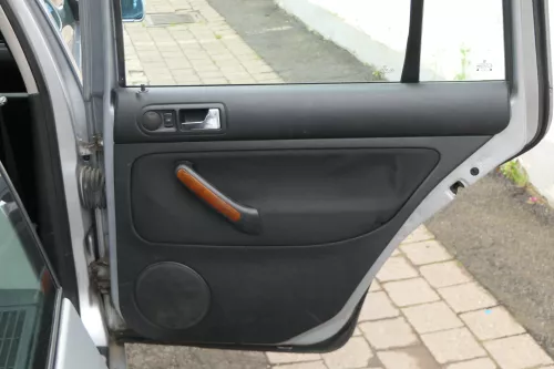 1x VW Golf 4 1J Kombi Türverkleidung Verkleidung Tür hinten rechts schwarz (181001)