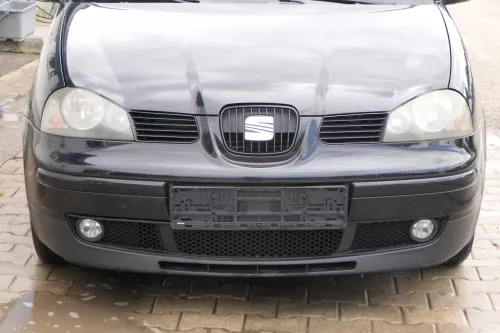 Seat Arosa 6H Stoßstange Frontstoßstange vorne schwarz L041 Facelift + Grill (181077)