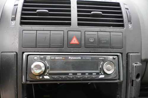 VW Golf 4 Bora T5 T4 Radio Panasonic CD-Player RDS WMA MP3 CQ-C3301N 4x50W PWR (181113)