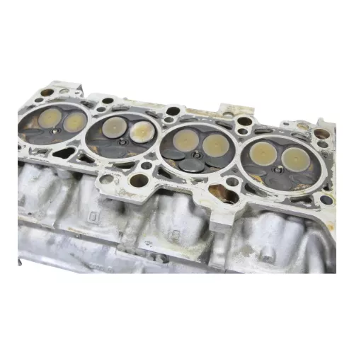 VW Passat 3B A4 Zylinderkopf mit Nockenwellen Ventile AJQ 1,8T APU (181161)