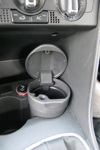 VW Up Polo Aschenbecher 6r0857961 (181262)