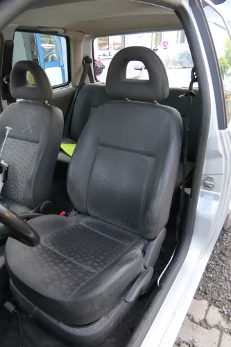 Arosa Lupo Sitz vorne links Fahrersitz Höhenverstellung  (181286)