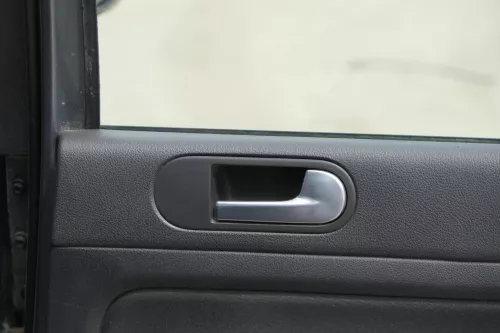 1x Golf Plus 5M Türverkleidung Verkleidung Tür hinten rechts schwarz (181351)