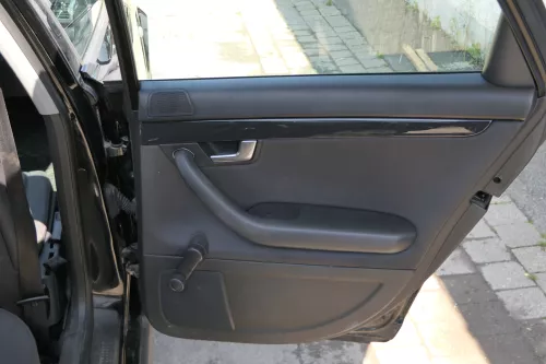 1x A4 8E B6 Türverkleidung Verkleidung Tür hinten rechts schwarz soul (181525)