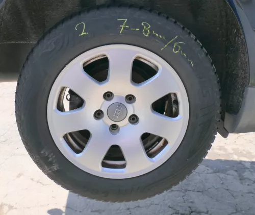 4x A4 8E A6 4B Alufelgen 195/65 R15 91T Allwetterreifen Reifen 6-8mm 8E0601025 (181528)