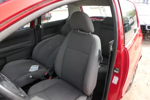 VW Fox Sitz Fahrersitz vorne links OHNEAirbag höhenverstellbar  (181812)