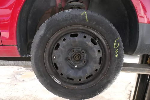 2x Polo 6R 9N Ibiza Felgen 185/60 R14 T Winterreifen M+S 6jx15 ET38 Reifen ca6mm (181816)