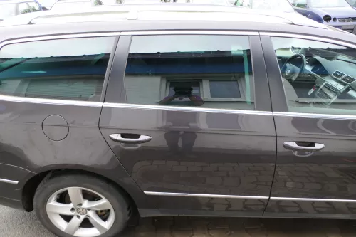 VW Passat 3C Kombi Variant Tür hinten rechts braun LC8Z - ohneAnbauteile