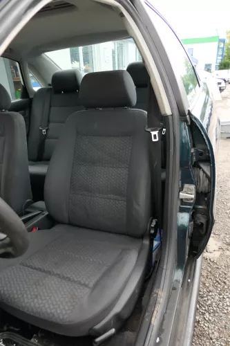 Audi A4 B5 Sitz Fahrersitz vorne links höhenverstellbar  (182208)