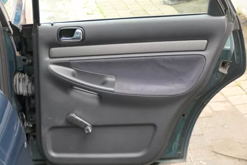 1x Audi A4 B5 Türverkleidung Verkleidung Tür hinten rechts Griff Öffner (182211)