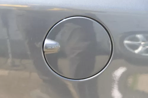 Skoda Fabia 5J Combi Kombi Tankdeckel Deckel Tank Tankverschluß grau LF8J (182250)