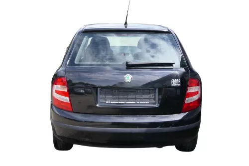 Fabia 6Y6 Schrägheck Heckklappe Kofferraumklappe hinten schwarz LF9R Scheibe