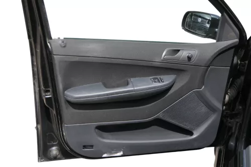1x Fabia 6Y Kombi Türverkleidung Verkleidung Tür vorne links schwarz onyx (182301)