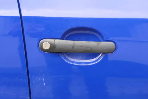 Fabia 5J Kombi + Limo Tür vorne rechts Beifahrertür blau LF5K - ohne Anbauteile (182558)