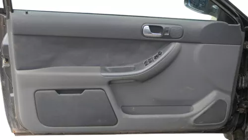 1x Audi A3 8L Türverkleidung Verkleidung Tür vorne links 2/3-Türer onyx/schiefer (182765)