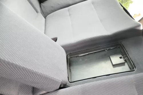 Audi 80 Kombi Avant Variant Sitz Rückbank Rücksitzbank hinten Klappe anthrazit (182874)