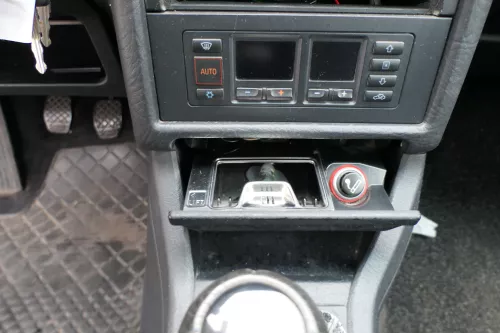 Audi 80 8C Aschenbecher vorne 893857951A (182879)