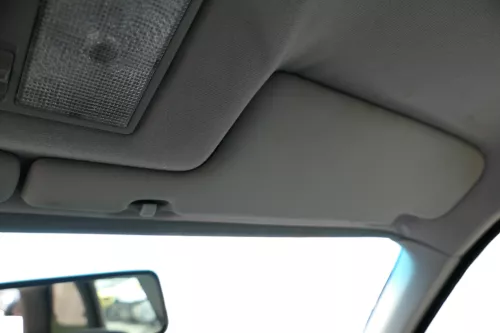 Audi 80 Sonnenblende vorne rechts grau platin Spiegel 893857552J  (182891)