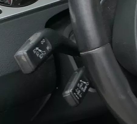 VW Passat 3C Lenkstockschalter Modul Lenkstockmodul Tempomat (183134)