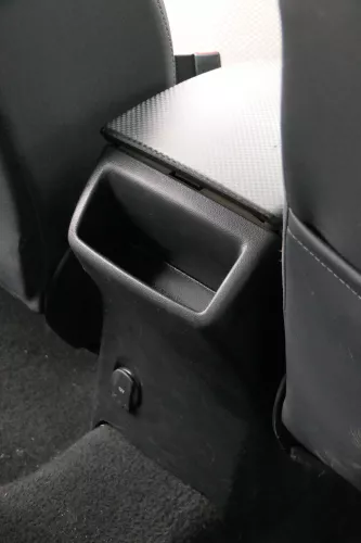 Seat Altea 5P XL Mittelarmlehne Armlehne Lehne Mitte Original + Halter schwarz (183173)