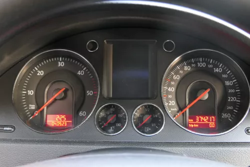 VW Passat 3C Tacho Tachometer 374.000km 3C0920870Q Diesel TDI