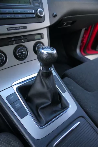 VW Passat 3C 6-Gang Schaltknauf Schaltsack Schaltung Schaltknüppel original  (183401)