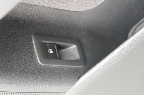 VW Golf Plus 5M 1x Türverkleidung Verkleidung Tür vorne links schwarz  (183437)