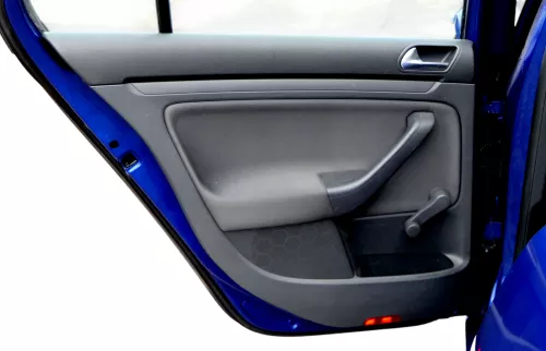1x Golf 5 Limousine Türverkleidung Verkleidung Tür hinten links 4/5-Türer schwa (183522)