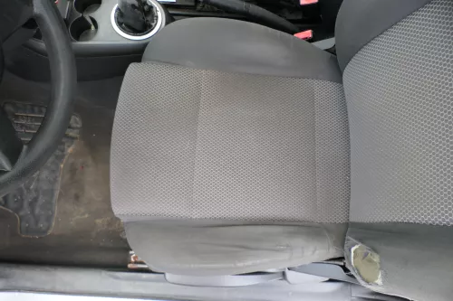 VW Fox Sitz Fahrersitz vorne links OHNEAirbag höhenverstellbar  (183549)