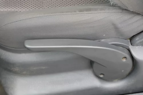 VW Fox Sitz Fahrersitz vorne links OHNEAirbag höhenverstellbar  (183549)