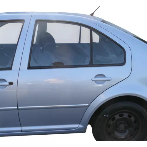 VW Bora Tür hinten links nur Limousine blau LB5S - ohne Anbauteile (183695)