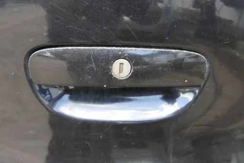 VW Polo 9N3 9N Heckklappe Kofferraumklappe Klappe schwarz LC9Z - Scheibe (183796)