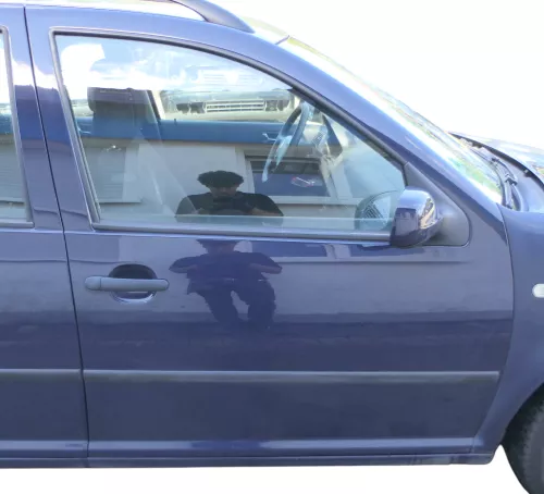 VW Golf 4 Bora Tür vorne rechts Beifahrertür 4/5-Türer+Kombi Variant blau LA5G (183894)