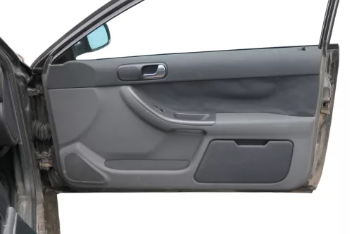 1x Audi A3 8L Türverkleidung Verkleidung Tür vorne rechts 2/3-Türer onyx/schiefe (183963)