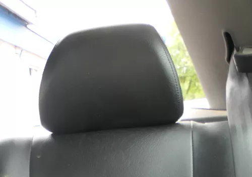 1x Audi A3 8L Kopfstütze hinten (rechts / links) Leder schwarz (183965)