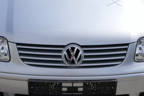VW Polo 6N2 Stoßstange vorne Frontstoßstange Stoßfänger silber LA7W (183984)