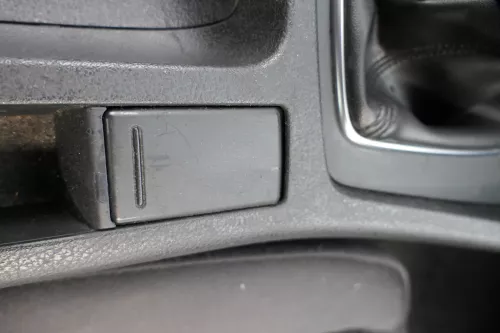 Audi A4 8E B6 B7 Zigarettenanzünder vorne Anzünder 8E0863284aA schwarz