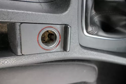 Audi A4 8E B6 B7 Zigarettenanzünder vorne Anzünder 8E0863284aA schwarz (184064)