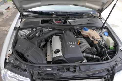 Audi A4 8E B6 Kühlmittelrohr Rohr Schlauch 2,0 ALT 06B121057F (184079)