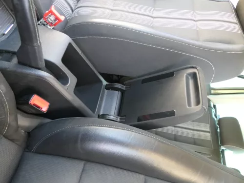 Golf 6 5K Mittelarmlehne Armlehne Lehne Mitte Original verschiebar zum nachrüst (184252)