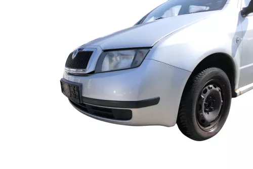 Skoda Fabia 6Y Stoßstange Stoßfänger vorne silber grau LF7T 2000-2004  (184279)