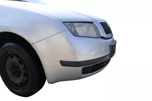 Skoda Fabia 6Y Stoßstange Stoßfänger vorne silber grau LF7T 2000-2004  (184279)