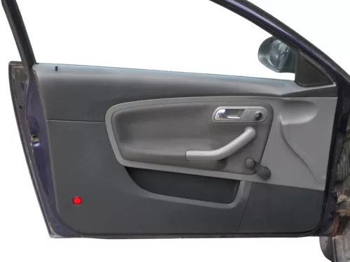 1x Seat Ibiza 6L Türverkleidung Verkleidung Tür vorne links 2/3-Türer Griff (184393)