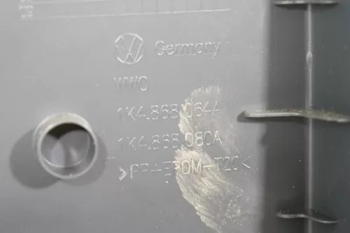 Golf 5 Limousine Türverkleidung Tür vorn rechts 4/5Türer RECHTSLENKER RHD Leder (184456)