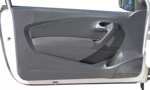 1x VW Polo 6R Türverkleidung Verkleidung Tür 2/3-Türer vorne links schwarz (184505)